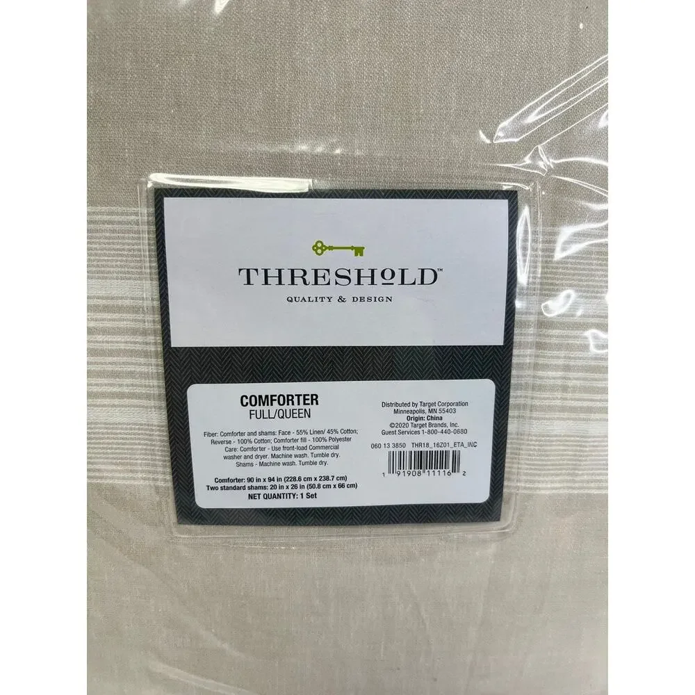 Threshold Queen comforter set
